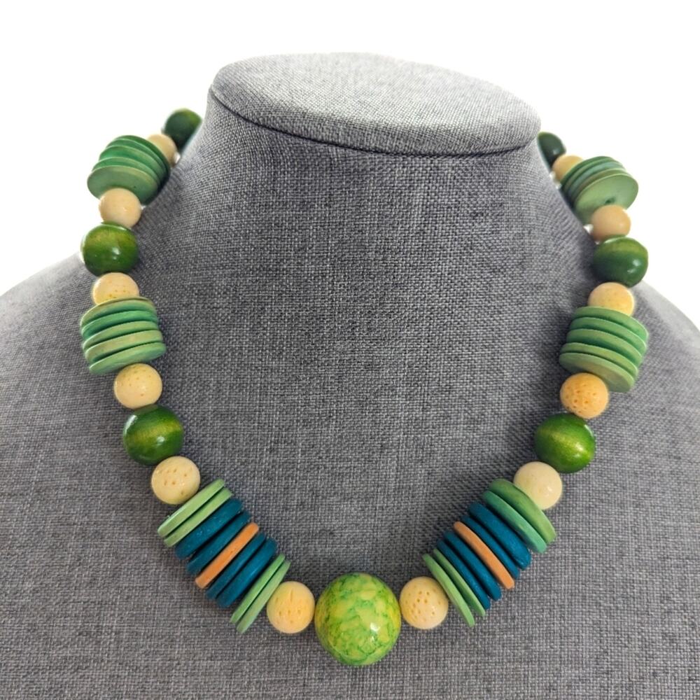 Vintage Estate Wooden Green Beaded Boho Ethnic Tribal Faux Coral Necklace
